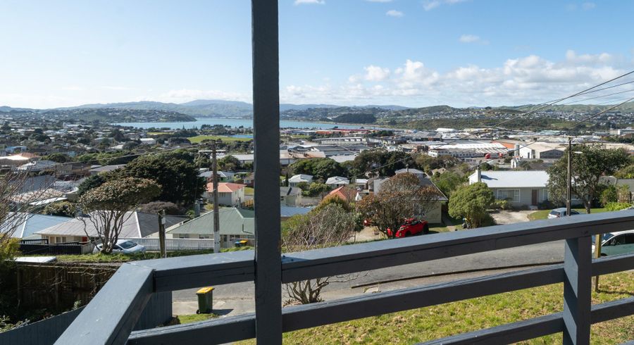  at 35 Waiho Terrace, Elsdon, Porirua