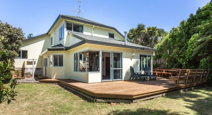  at 102 Ayton Drive, Whitby, Porirua