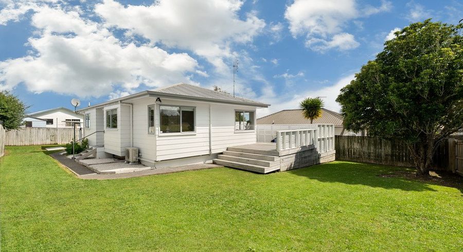  at 22A Riverton Drive, Randwick Park, Manukau City, Auckland