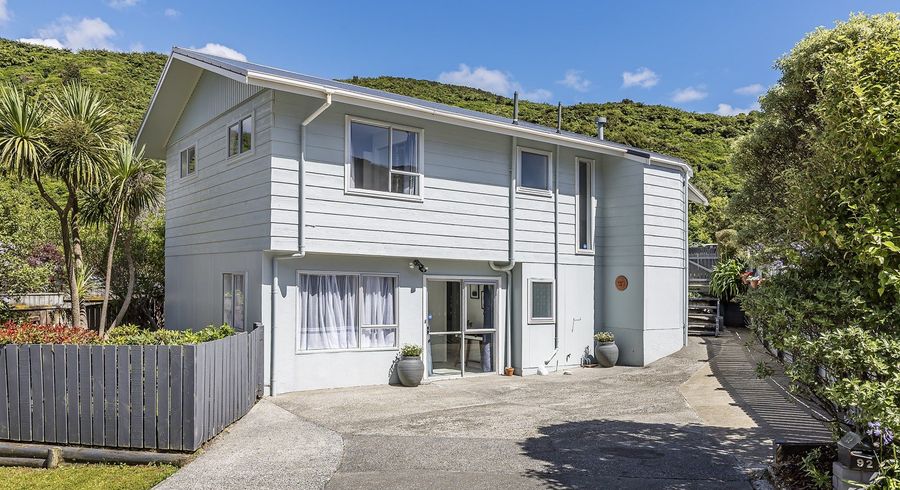  at 92 Hazlewood Avenue, Karori, Wellington