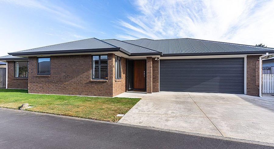  at 11 Levi Place, Kelvin Grove, Palmerston North