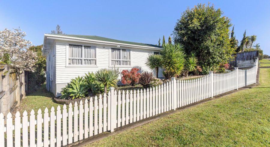  at 17 Andrew Road, Howick, Manukau City, Auckland