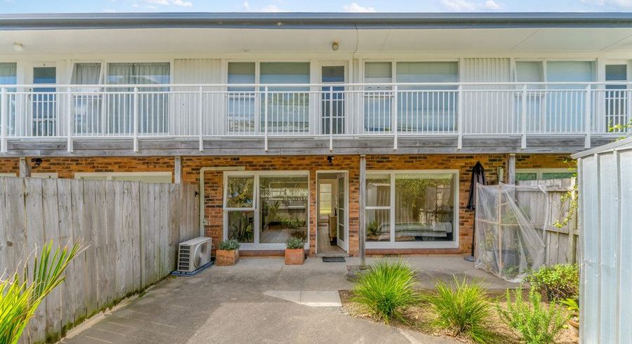  at 2/16 Lancing Road, Sandringham, Auckland City, Auckland