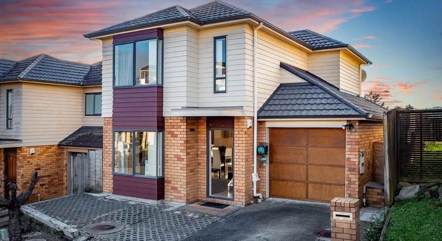  at 9 Lavender Garden Lane, Oteha, North Shore City, Auckland