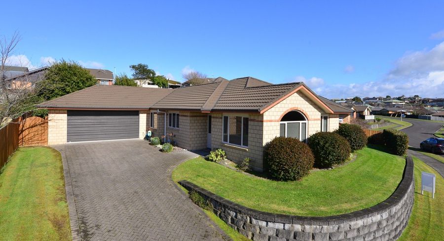  at 12 Everton Place, Grandview Heights, Hamilton