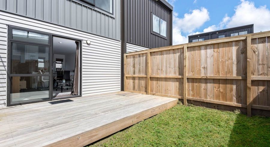  at 4337B Great North Road, Glendene, Waitakere City, Auckland