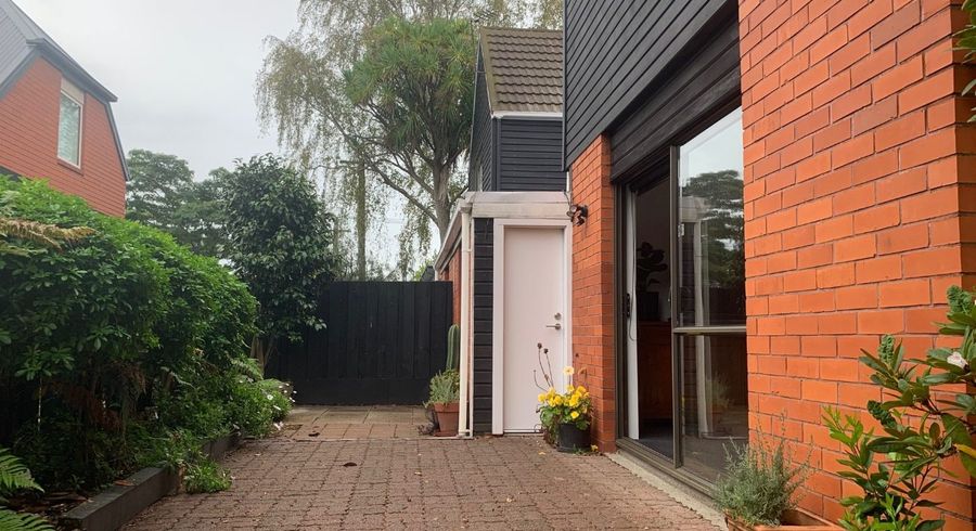  at 2b Coles Place, St. Albans, Christchurch City, Canterbury