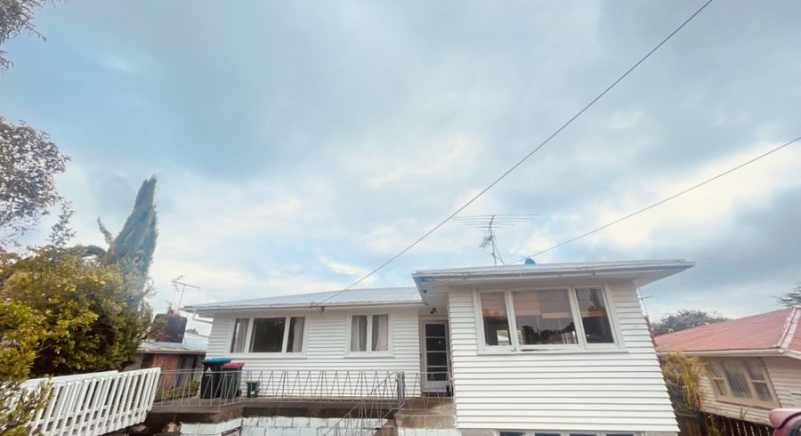  at 28 Maui Pomare Street, Blockhouse Bay, Auckland City, Auckland