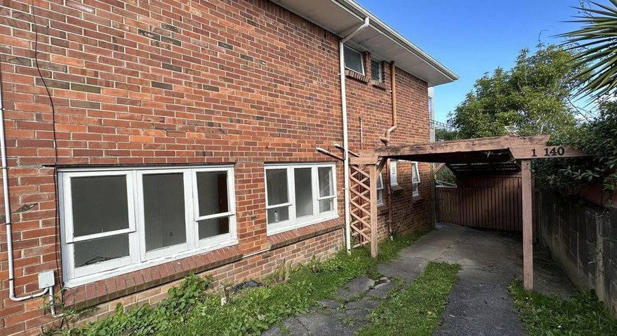  at 1/140 Golf Road, Titirangi, Waitakere City, Auckland