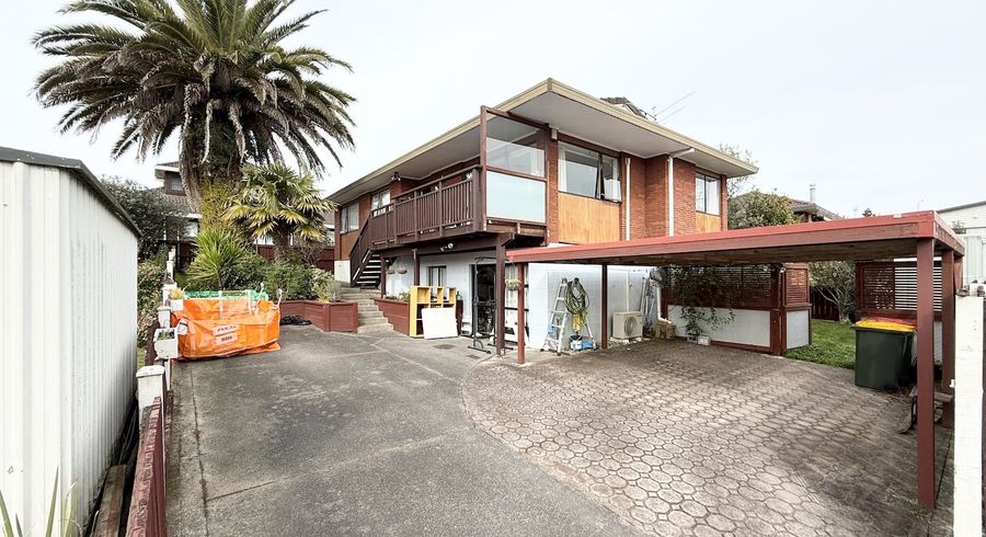  at 2/19 Ciprian Place, Henderson, Waitakere City, Auckland