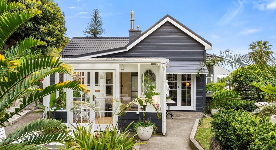  at 21 Hornsey Road, Bluff Hill, Napier, Hawke's Bay