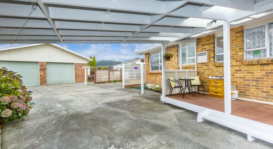  at 15A Bonnie Glen Crescent, Ebdentown, Upper Hutt, Wellington