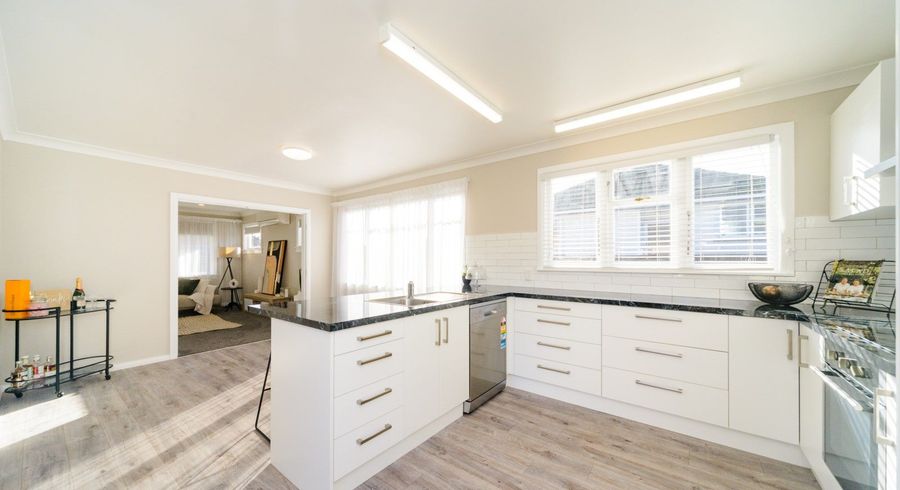 at 4 Bristol Crescent, Roslyn, Palmerston North