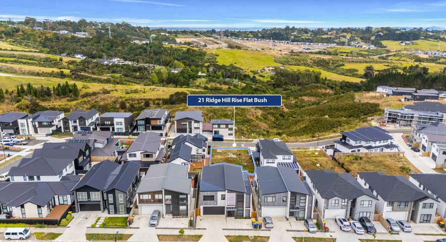  at 21 Ridgehill  Rise, Flat Bush, Manukau City, Auckland
