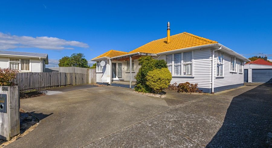  at 8 Bradford Place, Awapuni, Palmerston North, Manawatu / Whanganui
