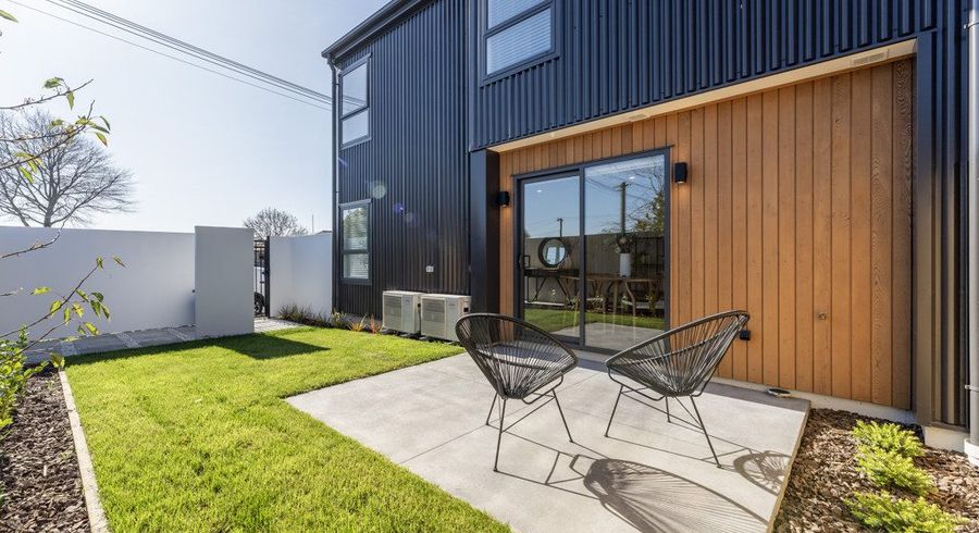  at 1/25 Vagues Road, Northcote, Christchurch