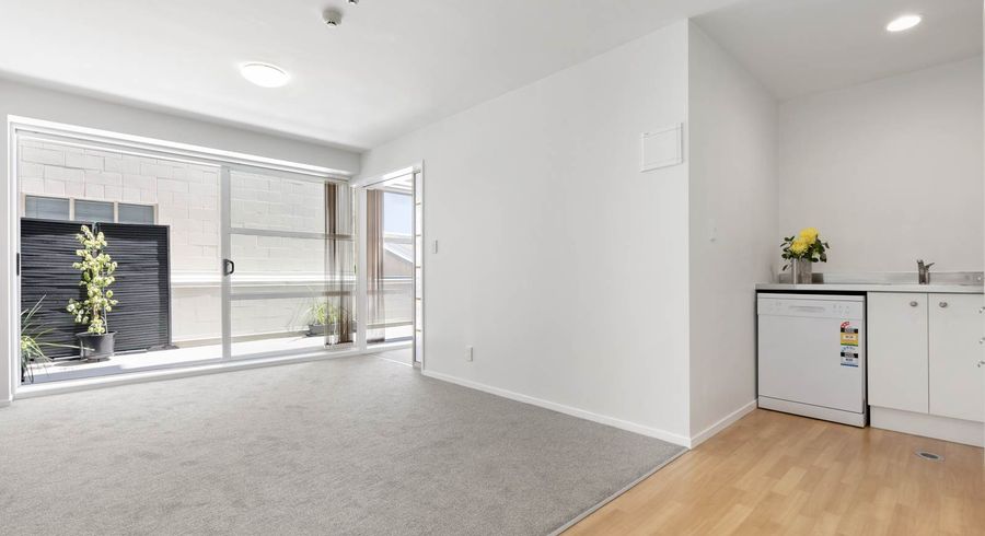  at 5/8 Clayton Street, Newmarket, Auckland