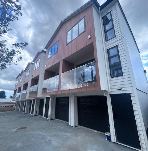  at 3 Geddes Terrace, Avondale, Auckland