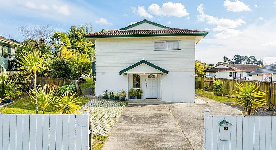  at 46 Meadowood Drive, Unsworth Heights, North Shore City, Auckland