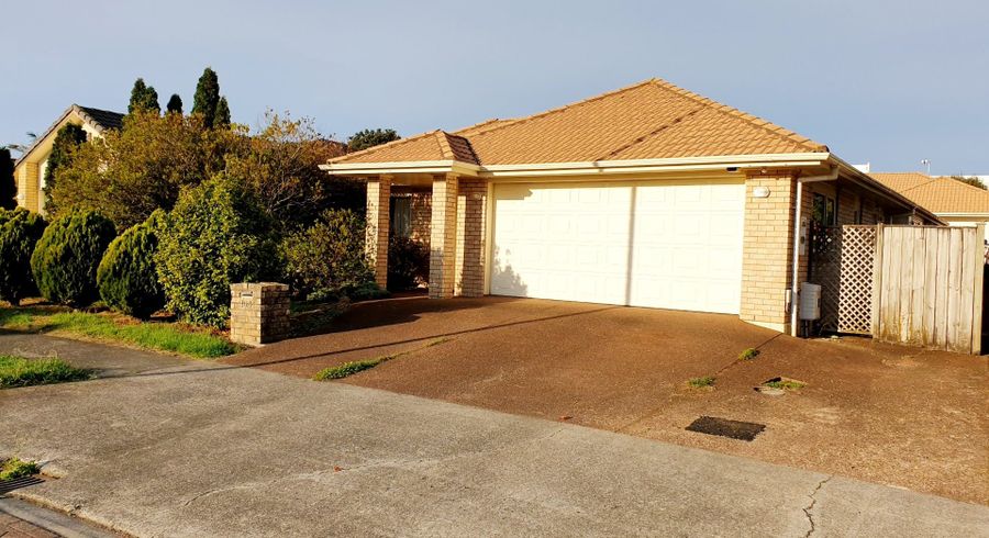  at 104 Bob Charles Drive, Golflands, Manukau City, Auckland