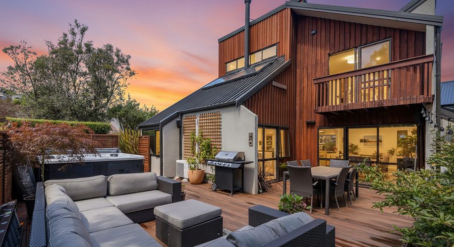  at 2 Holmcroft Court, Cracroft, Christchurch City, Canterbury