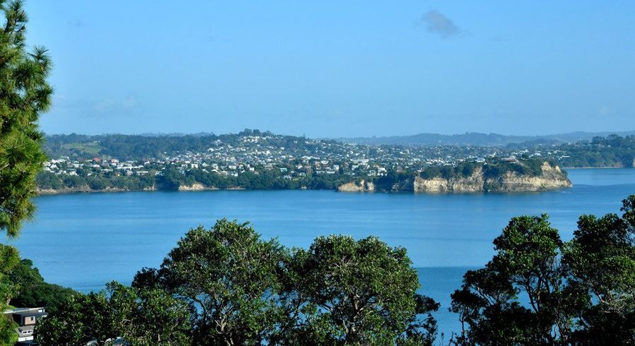  at 25 Roberts Road, Matakatia, Whangaparaoa