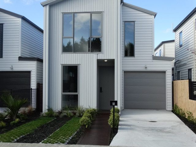  at 5 Pihoihoi Pl, Hobsonville, Waitakere City, Auckland