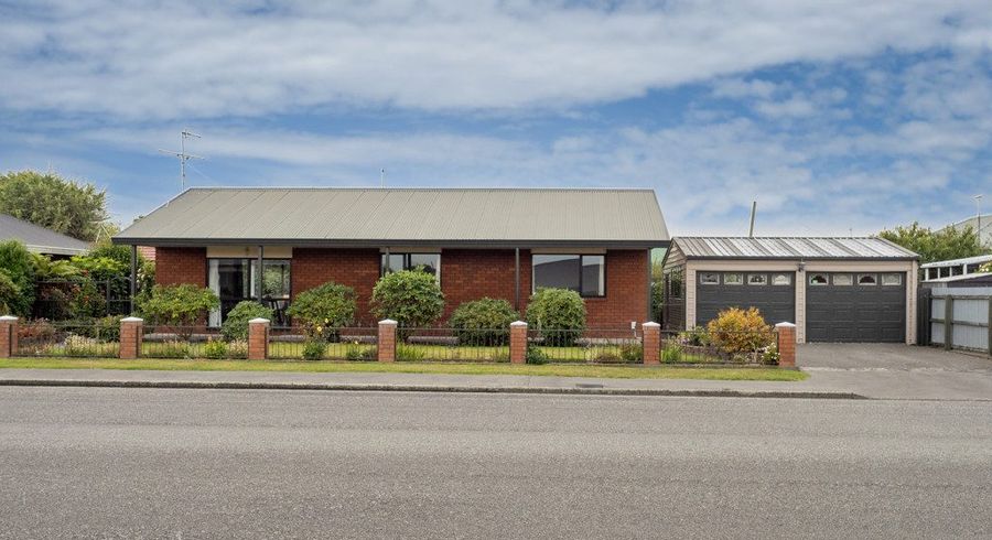  at 17 Manchester Street, Tinwald, Ashburton