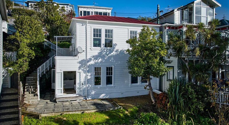  at 32 Maarama Crescent, Aro Valley, Wellington, Wellington