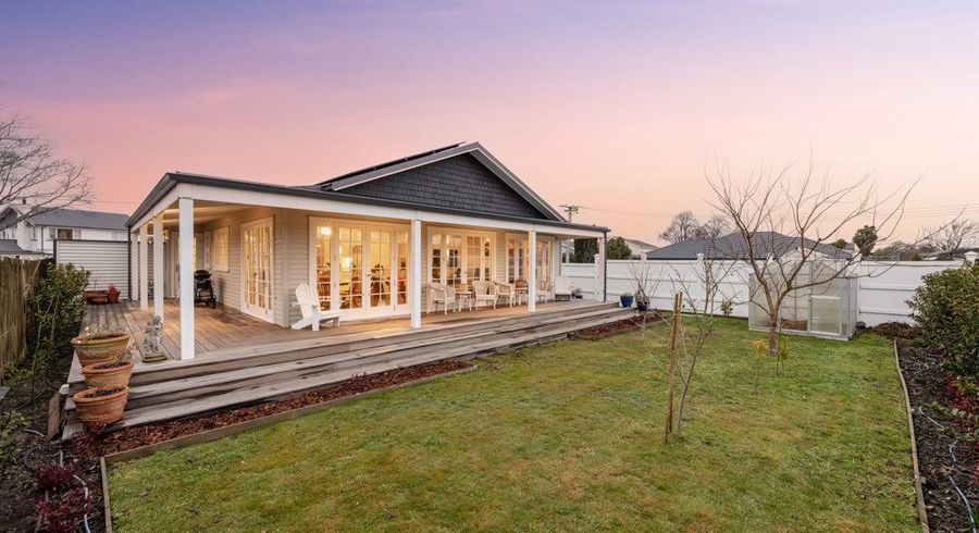  at 129 Mays Road, St Albans, Christchurch
