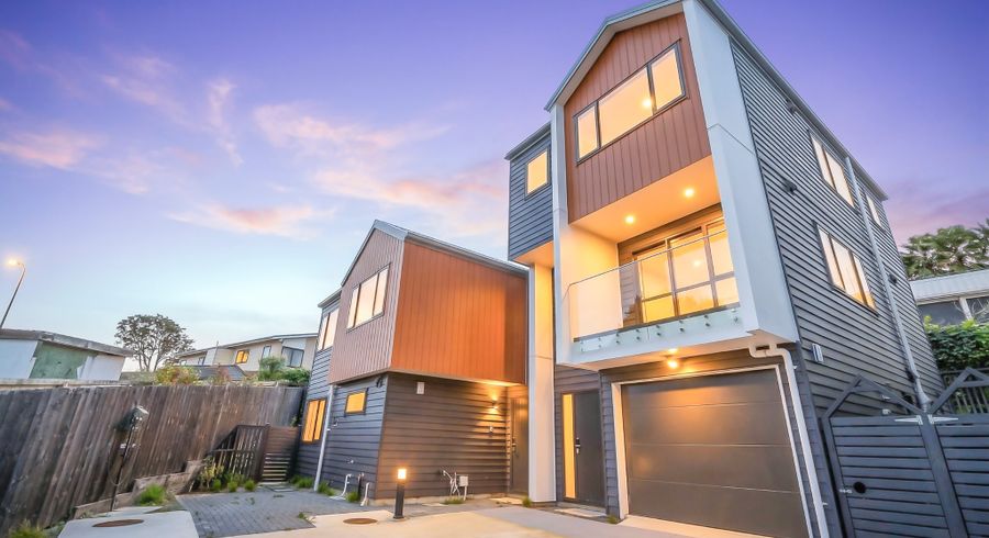  at 6 Woodhouse Place, West Harbour, Waitakere City, Auckland