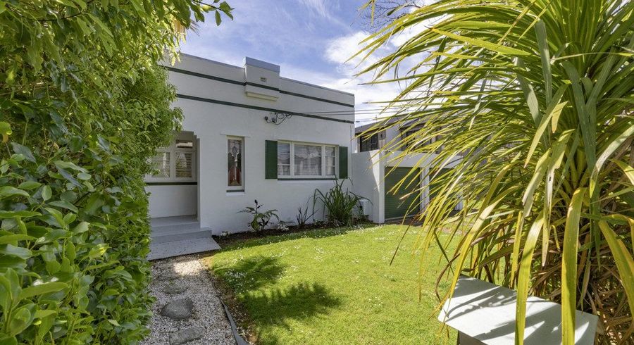  at 2/51 Empire Road, Epsom, Auckland