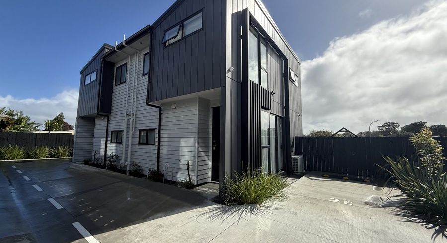  at 2E Convair Crescent, Māngere, Auckland