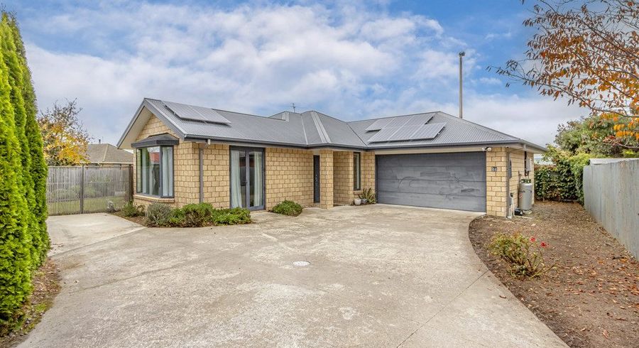  at 25 Roberts Road, Hei Hei, Christchurch City, Canterbury