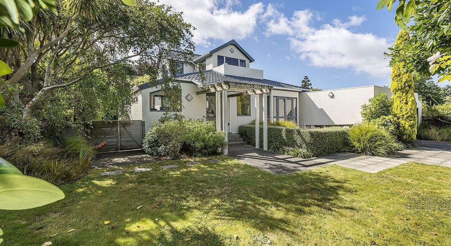  at 18 Oxford Street, Tawa, Wellington