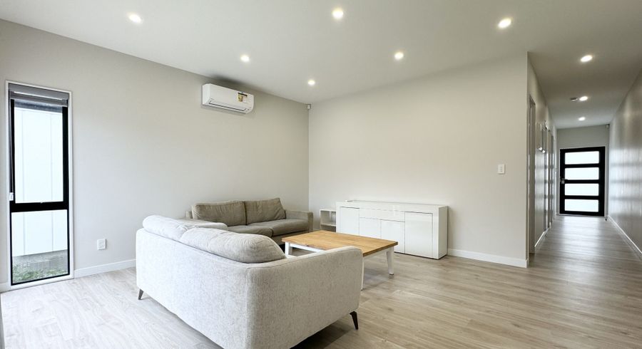  at 16 Morus Road, Massey, Auckland