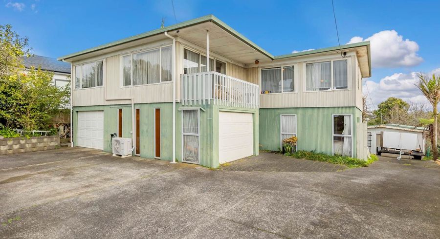  at 131 Arran Road, Browns Bay, North Shore City, Auckland