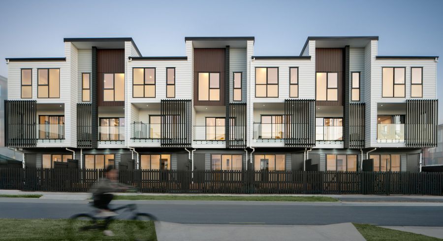  at 5A Coast Garden Drive, Hobsonville, Waitakere City, Auckland