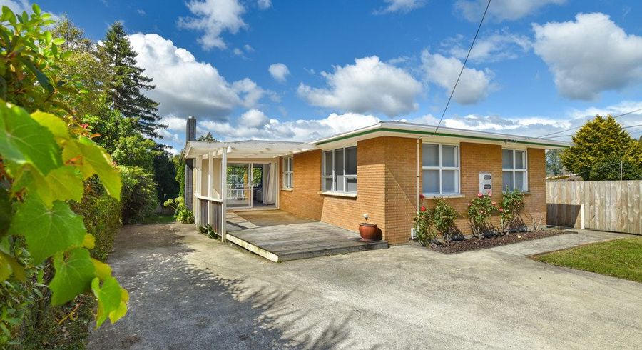  at 22 Bay Grove, Pukehangi, Rotorua