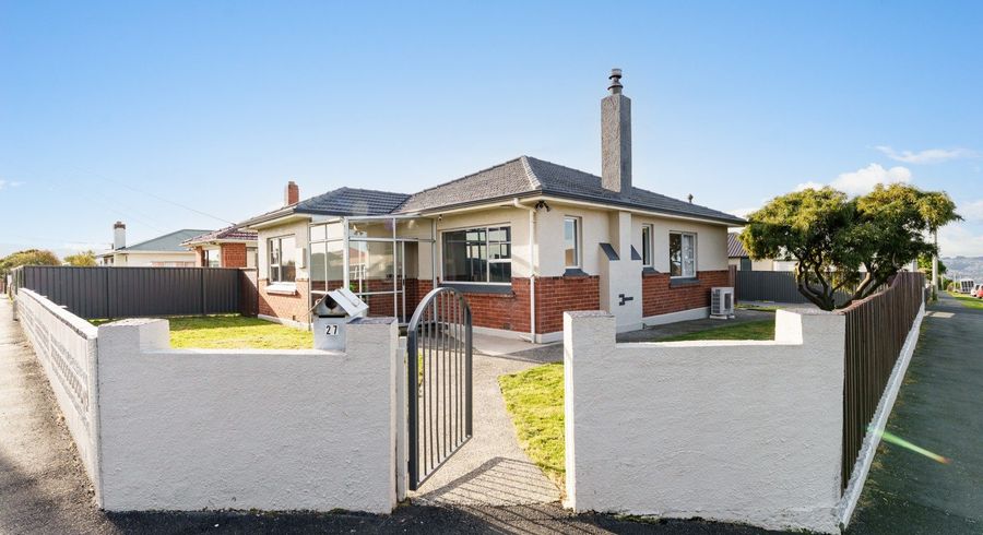  at 27 Isadore Road, Saint Clair, Dunedin