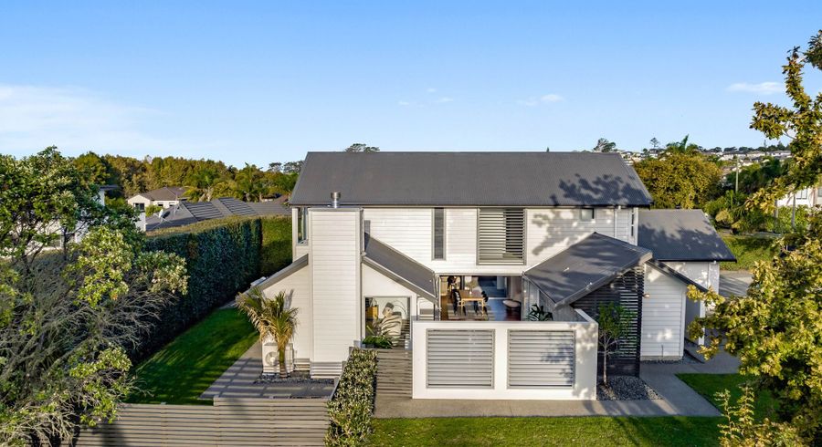  at 39 English Oak Drive, Schnapper Rock, Auckland
