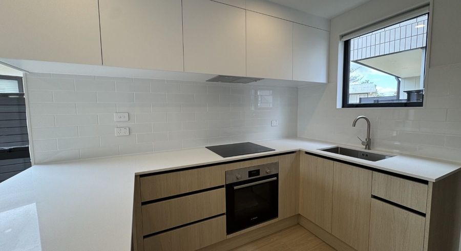  at 11/22 Cleland Crescent, Blockhouse Bay, Auckland City, Auckland