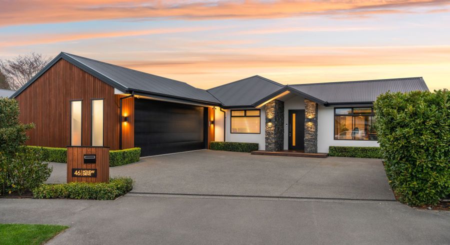  at 46 Holiday Drive, Mairehau, Christchurch City, Canterbury
