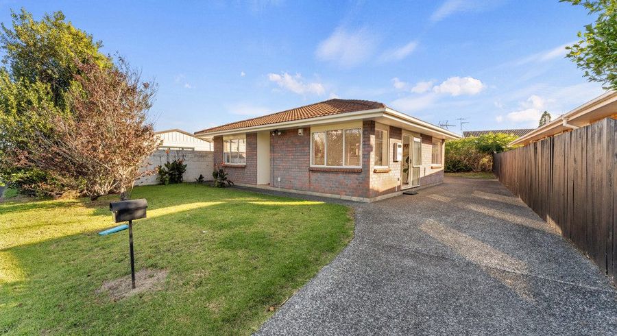  at 5 York Road, Papatoetoe, Auckland