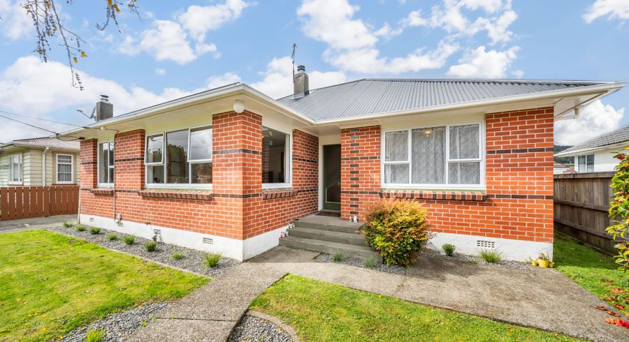  at 11 Courtenay Road, Heretaunga, Upper Hutt