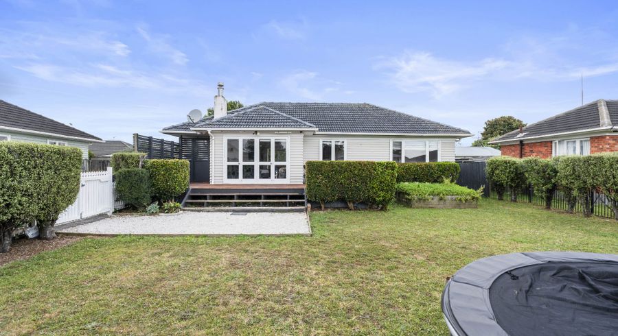  at 1/74 Sutton Crescent, Papakura, Papakura, Auckland