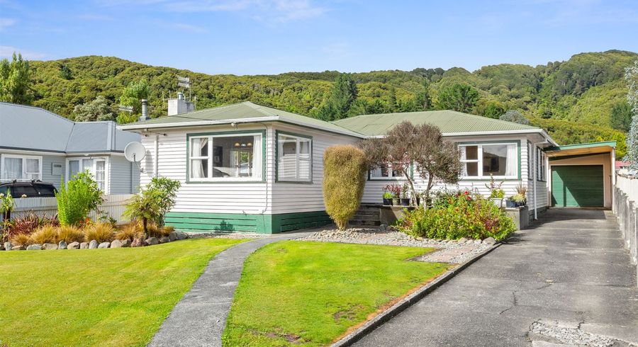  at 13 Hay Street, Wainuiomata, Lower Hutt