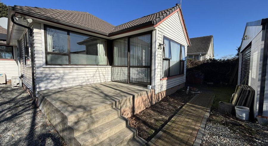  at 12 Roche Avenue, Upper Riccarton, Christchurch City, Canterbury