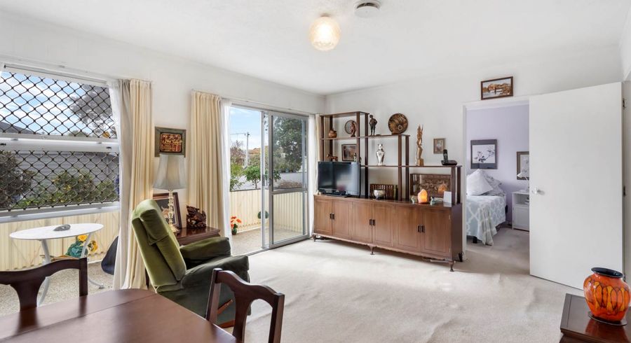  at 4/12 Arabi Street, Sandringham, Auckland