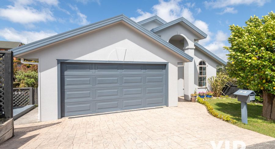  at 33 Peppertree Lane, Woodridge, Wellington, Wellington